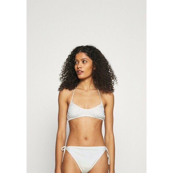 Weekday CLOUD TRIANGLE SWIM Góra od bikini off white WEB81J01O