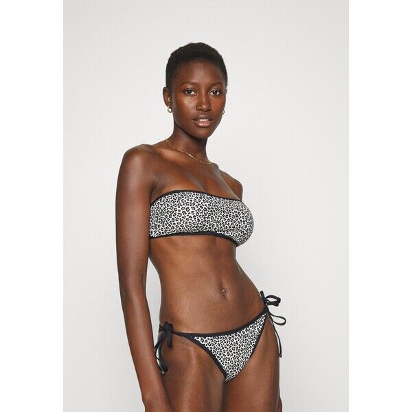 MICHAEL Michael Kors MINI LEOPARD BANDEAU Góra od bikini black MK181J01V-Q11