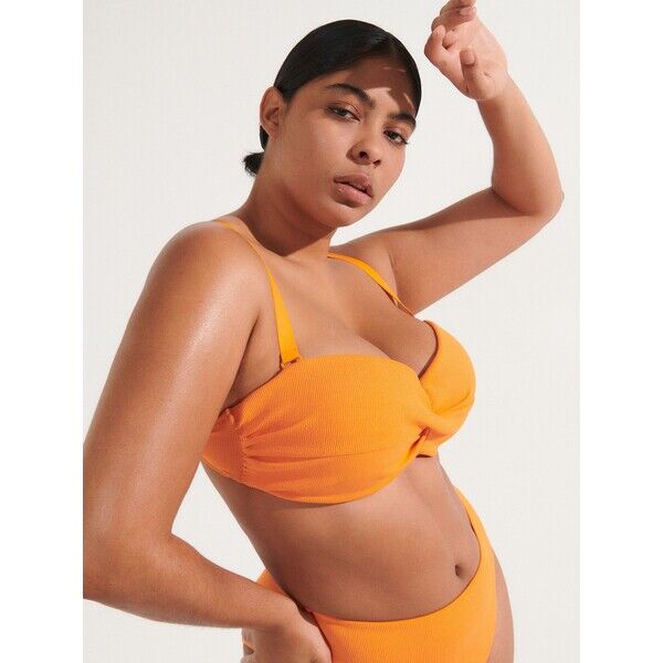 Reserved Góra od bikini 1511O-22X