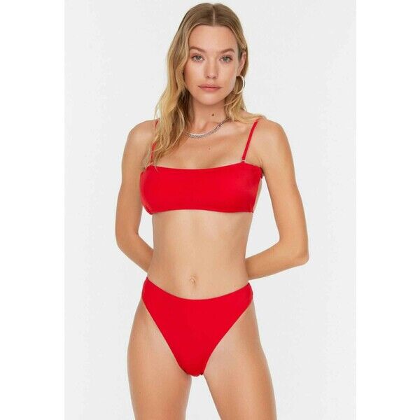 Trendyol Dół od bikini red TRU81E00N-G11