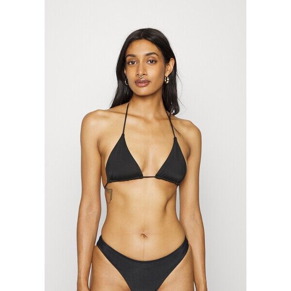 Good American Góra od bikini GOM81J00J-Q11