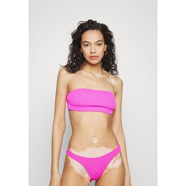 Good American Góra od bikini GOM81J00W-J11