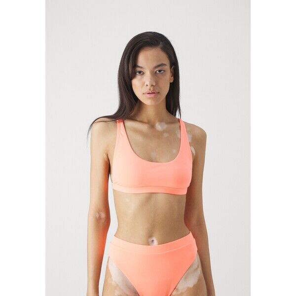 Speedo Góra od bikini 1SP41I008-J11
