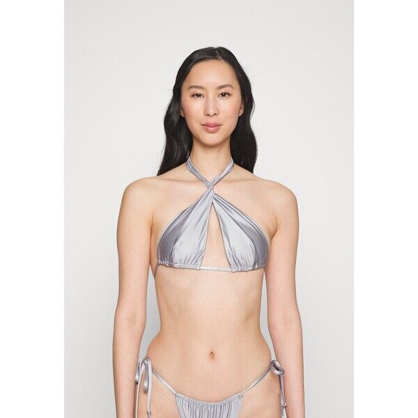 Good American Góra od bikini GOM81J00U-D11