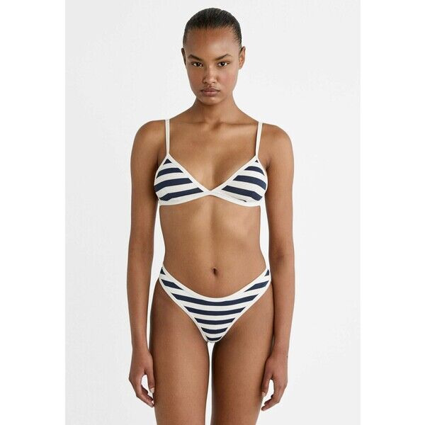 Stradivarius Góra od bikini STH81J01Q-K11