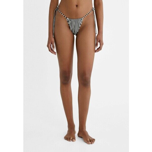 Stradivarius Dół od bikini STH81I015-A11