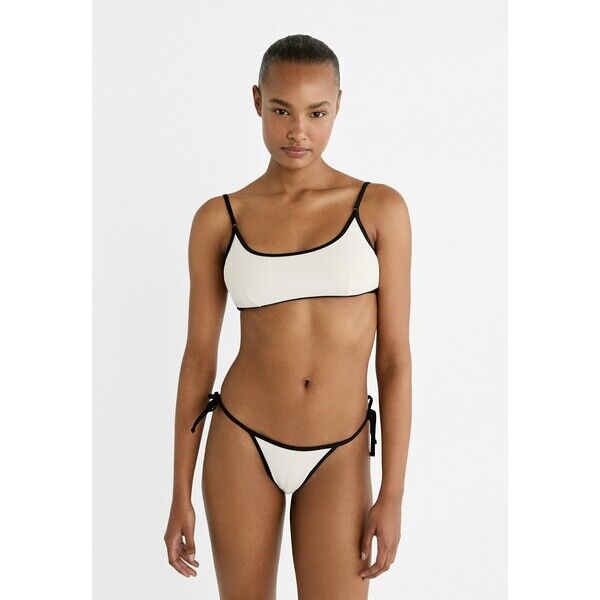 Stradivarius Góra od bikini STH81J01U-A11