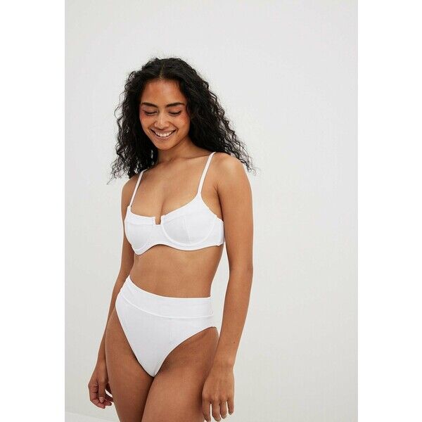 NA-KD Góra od bikini NAA81A06M-A11