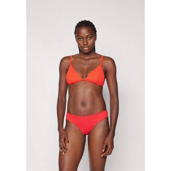 Good American Góra od bikini GOM81J01A-G11