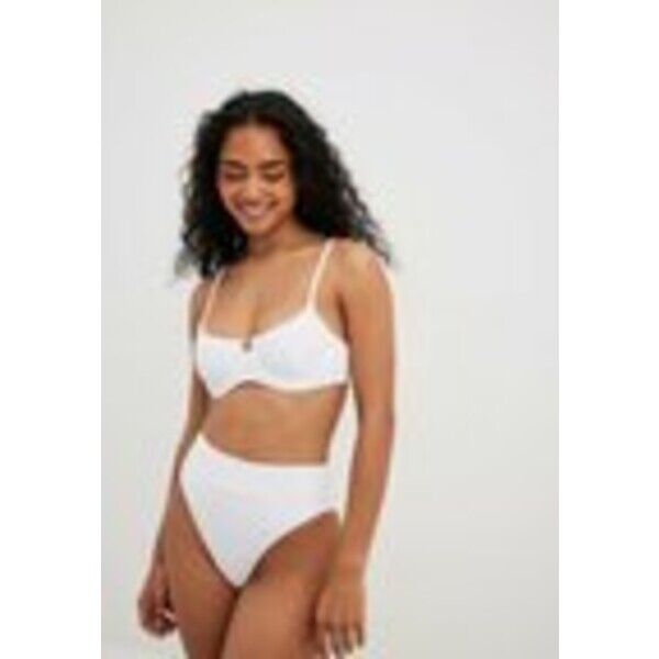 NA-KD Góra od bikini NAA81A06M-A11