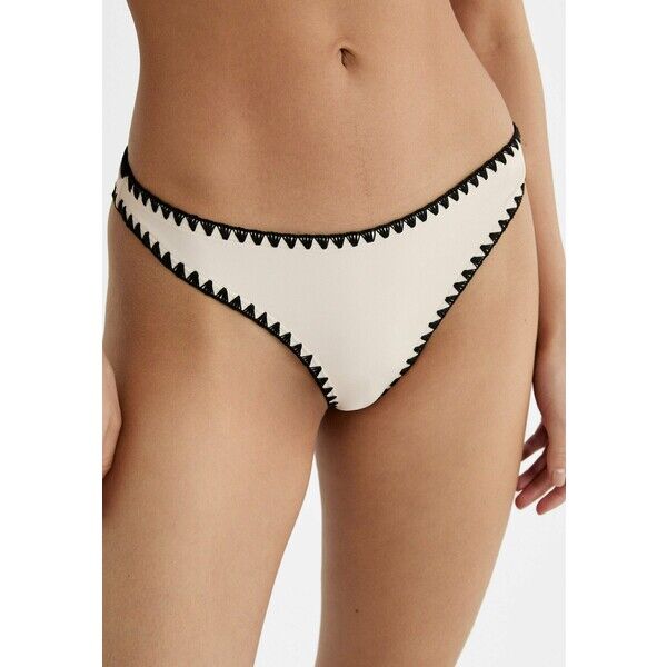Stradivarius Dół od bikini STH81I01B-A11