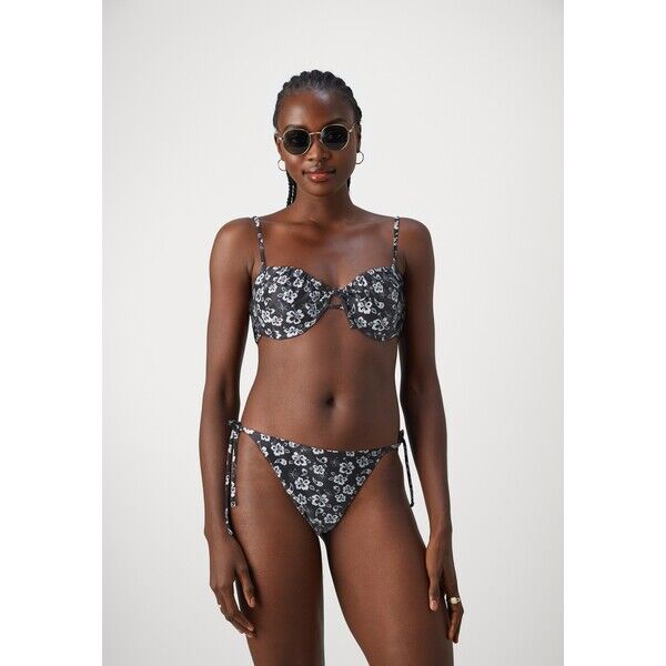 Pieces PCANNA Bikini PE381L013-Q11