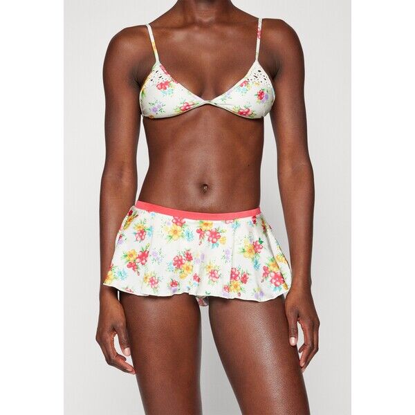 Frankies Bikinis Dół od bikini F6V81I00Y-A11