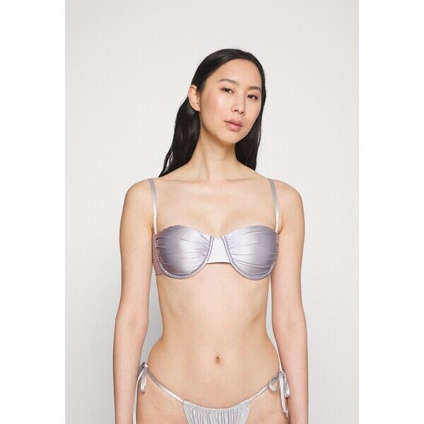 Good American Góra od bikini GOM81J00Y-D11
