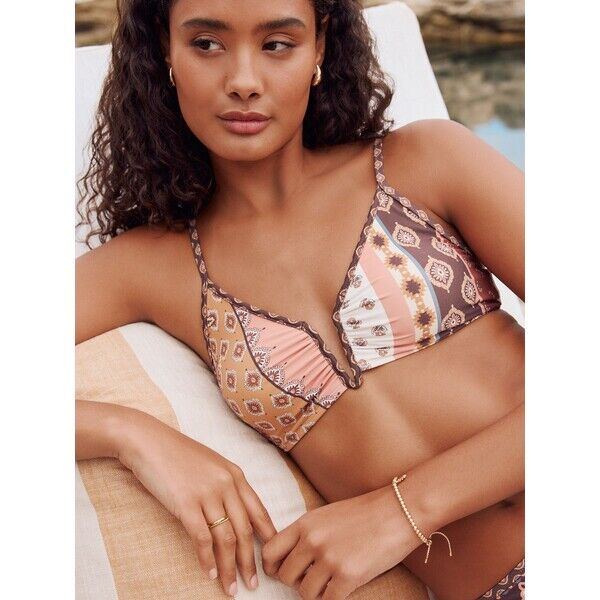 Next Brązowo-ochrowy wzór typu woodblock - Spliced Crop Bikini Top F17-675