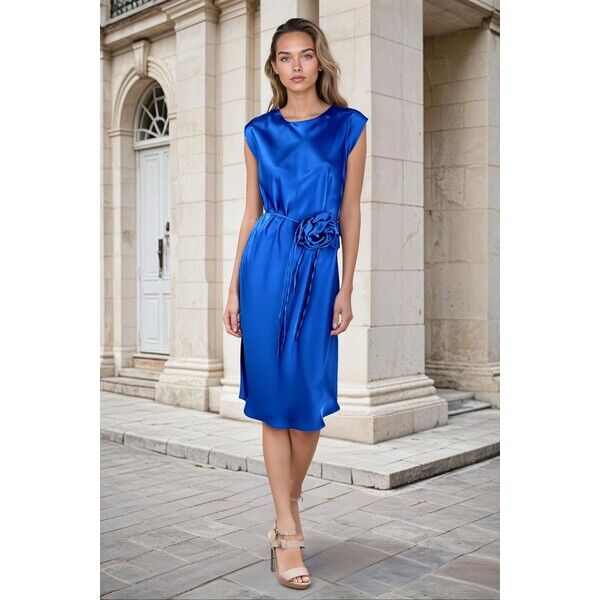 EMOI Elegancka niebieska sukienka z satynowym połyskiem 3057 40-663-512
