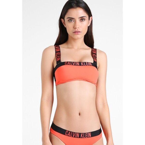 Calvin Klein Swimwear BANDEAU Góra od bikini hot coral C1781J001